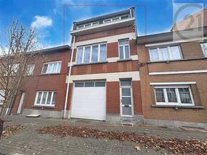 Maison avec grand garage +4 ch.