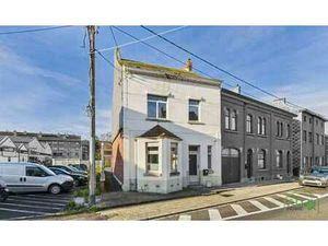 Maison 3 chambres avec jardin  caves et grenier