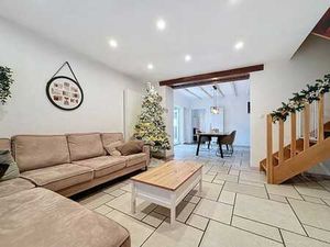 Maison rénovée en 2021 avec garage et jardin