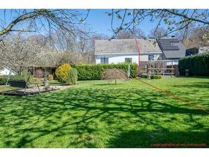 Maison 2 ch (poss. 4) avec garage sur 937m² à Nivezé