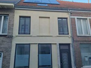 Maison rénovée avec jardin – PEB A – Centre de Tirlemont