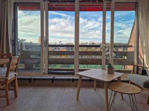 COZY et CALME - LUMINEUX appartement 2chambres avec balcon &