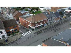 Immeuble mixte idéalement situé