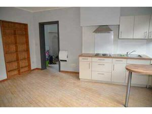 Appartement 2ème étage lumineux dans maison