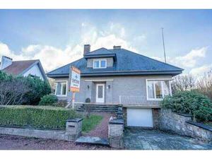 Imposante villa à RÉNOVER de 420m2 - 3ch (poss. 5CH) + burea