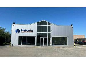 Bâtiment commercial à vendre dans la zone industrielle de H