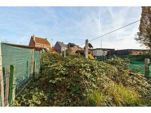 Bouwgrond van 216 m² in doodlopende straat