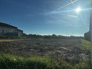 Terrain constructible viabilisé à vendre