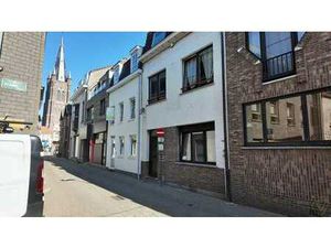 Instapklare Gezinswoning in het Centrum van Eeklo