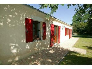 Villa au calme dans les bois avec piscine
