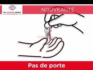 LOCAL COMMERCIAL – EMPLACEMENT N°1 – CENTRE-VILLE DE LUNERAY