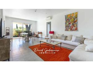 Vente maison 7 pièces 151 m² Fréjus (83600)