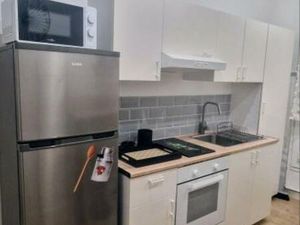Location appartement 2 pièces 54 m² à Ollioules (83190)