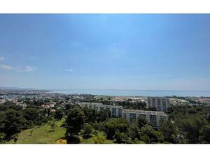 Location appartement  m² T-2 à Cagnes-sur-Mer  1 890 €