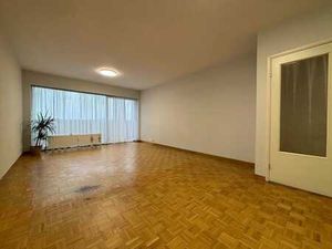 spacieux appartement de ±85 m²  avec balcons  garage et cave