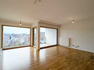 Lumineux 2 chambres en intérieur d'ilot - Tours et Taxis