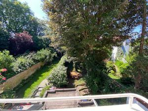 ETANGS D'IXELLES appartement de caractère avec grand jardin