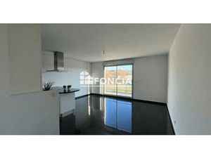 Superbe T3 en dernier étage - vue parc