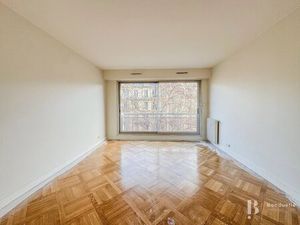PARIS XVIIe - À LOUER VIDE - BEAU 3 PIÈCES DE 83 M2 - 2 CHAMBRES - 4EME ETAGE AVEC GRAND B