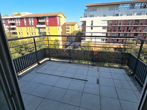 Toulouse 31200 Canal du Midi Agréable T3 récent lumineux de 55.82m² terrasse de 6.19m² 1 p