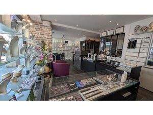 Local commercial de 47 m² à Brie-Comte-Robert