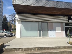 Local commercial Fougères 78 m2