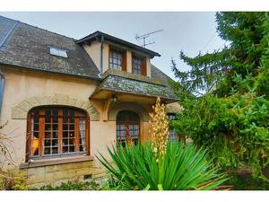 Maison de 4 pièces de 108 m² située à Bury