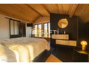 Maison 8 pièces 243 m²