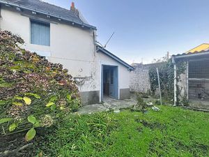 Maison à rénover Quartier Saint-Anne  beau jardin  avec garage