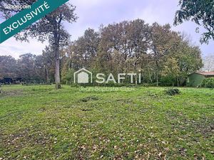 Terrain 826 m² ROAILLAN