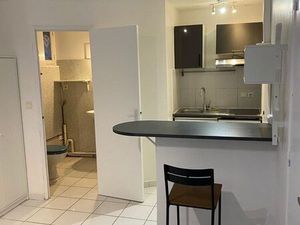 Studio 20 m² en RDC à Aix en provence avec terrasse et parking