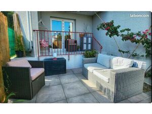 F3 meublé dans résidence avec piscine