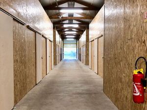 Garde-meubles & Box de stockage