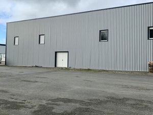 Parking/box 25 m² Nozay