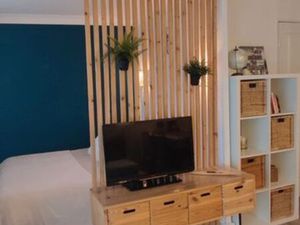 Studio meublé au mois