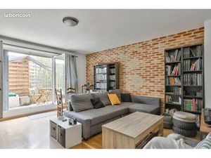 À louer – T2 meublé en rez-de-chaussée avec jardin  terrasse  parking et cave – Les Lilas