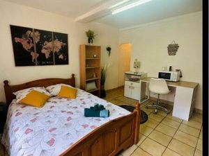 Studio centre Carcassonne – face au Canal du Midi