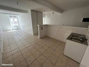 Appartement à louer - T3 - 61 1m2 - Centre ville Tarare