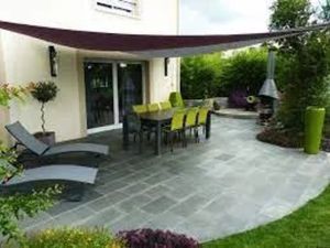 SUPERBE 3 PIECES AVEC GRAND JARDIN