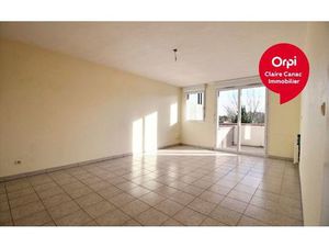 Location appartement  m² T-3 à Lavaur  682 €