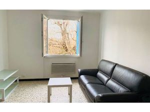 Location appartement  m² T-3 à Pertuis  710 €