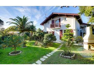 Maison Saint-Pée-sur-Nivelle 156.35 m² T-5 à vendre  649 000 €