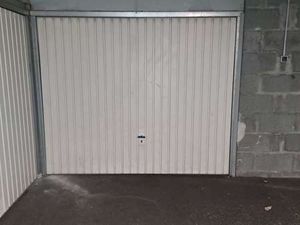 Location Garage box et parking à Nantes Canclaux - Mellinet (44000) : à louer / 18m² Nante