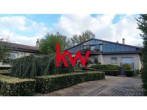 DEMEURE DE 424 m² en vente à AMBERT ( 63600)