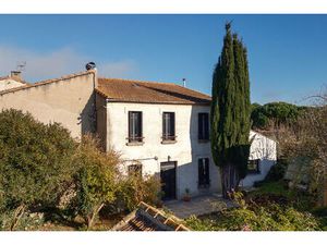 CARCASSONNE - VILLESEQUELANDE Maison vigneronne 222m² (181m² hab?.) avec jardin et garage