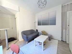 Appartement T2 plein de cachet  rénové et idéalement situé