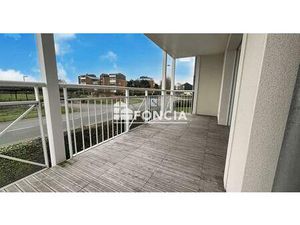 Appartement 3 pièces lumineux avec balcon et parking