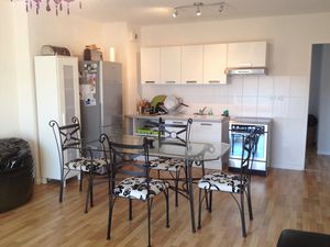 T3 dans résidence récente avec balcon et garage proche jardi