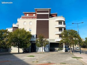 T3 VENDU LOUE + GARAGE