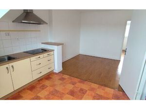 Location appartement  44.8 m² T-3 à Landivisiau  595 €